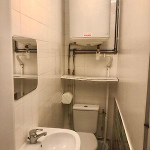 Habitación para Hombres Compartida